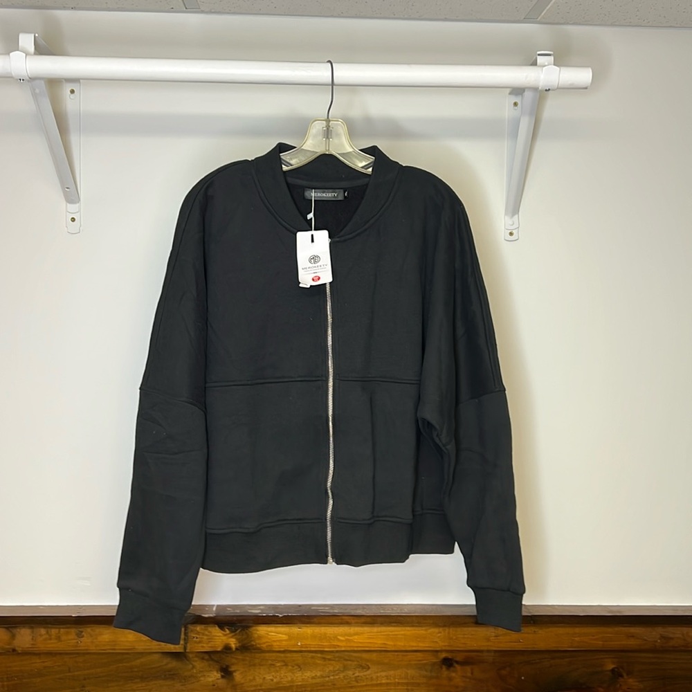 NWT Amazon Merokeety BlacK Zip Up Sweatshirt- XL